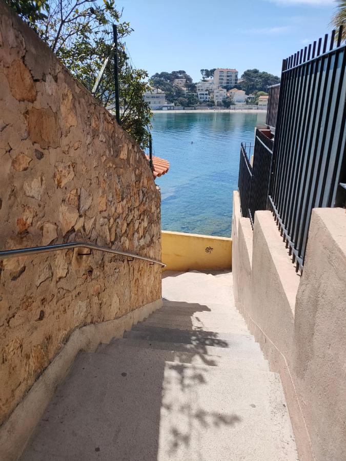 Joli Studio Les Pieds Dans L Eau Avec Place De Parking Gratuite Bandol Dış mekan fotoğraf